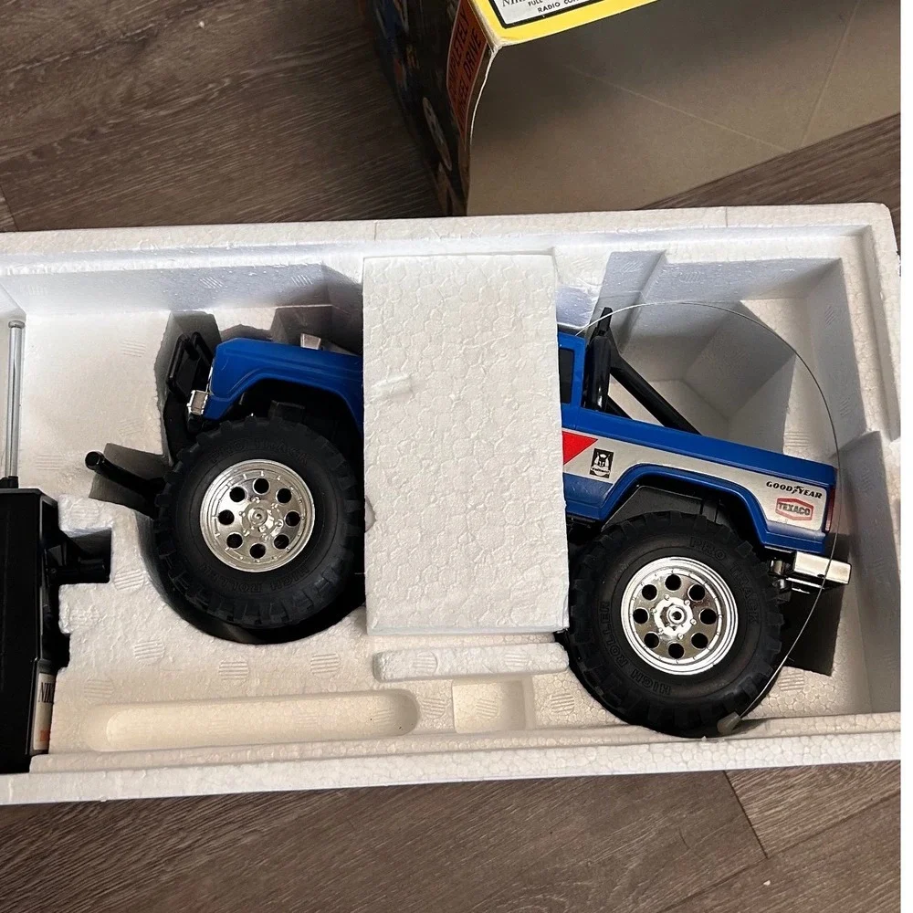 Vintage Nikko Ford Ranger 4WD RC Truck 1/18 Scale Blue Boxed Needs TLC